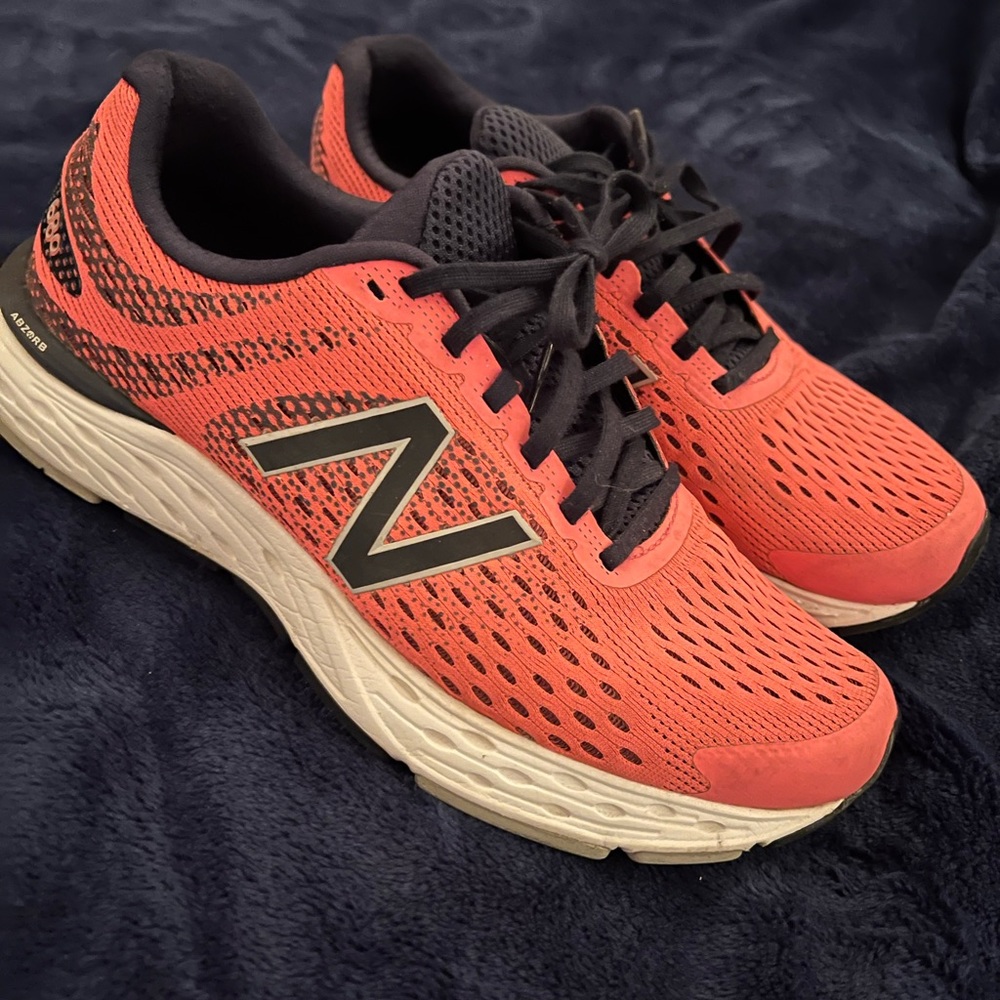 New Balance 680 V6 Running Shoe